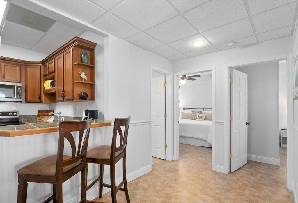 Ocean Front Penthouse Suite Panoramic Views Of Gulf,Pensacola Beach,Pier, & Bay Exterior photo